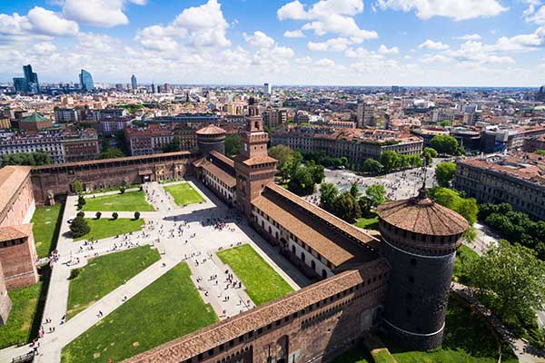 Burg von Mailand besuchen
